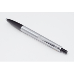 Pelikan K 440 Silverstar Kugelschreiber Chrom strichmattiert Schwarz